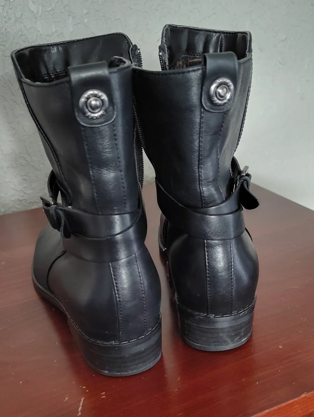 Blondo Black Chelsea Boots 7.5